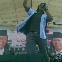 Lewat Will Rock You Ikang Fauzi Ajak Warga Pilih Dada